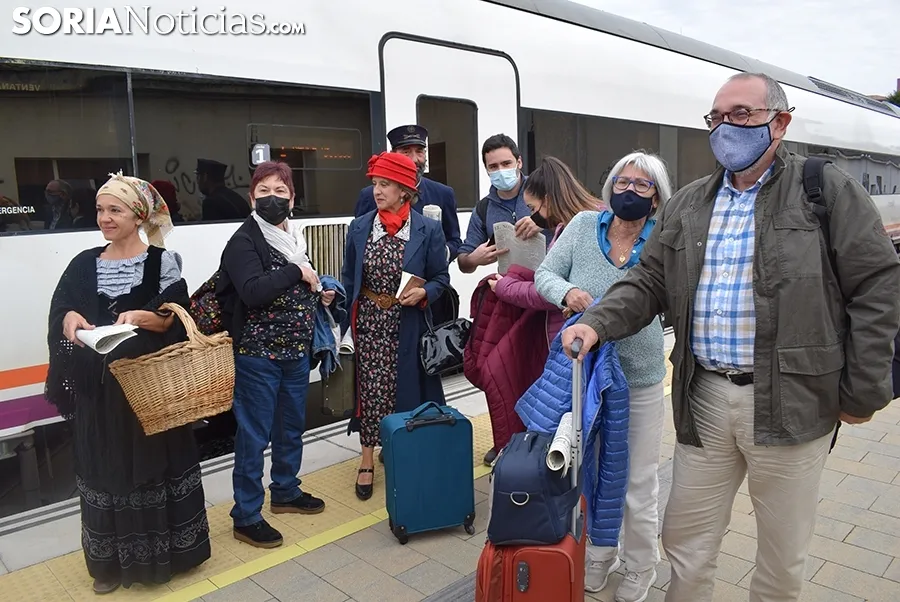 Foto 10 - Vuelve el tren tur&iacute;stico Campos de Castilla tras la pandemia