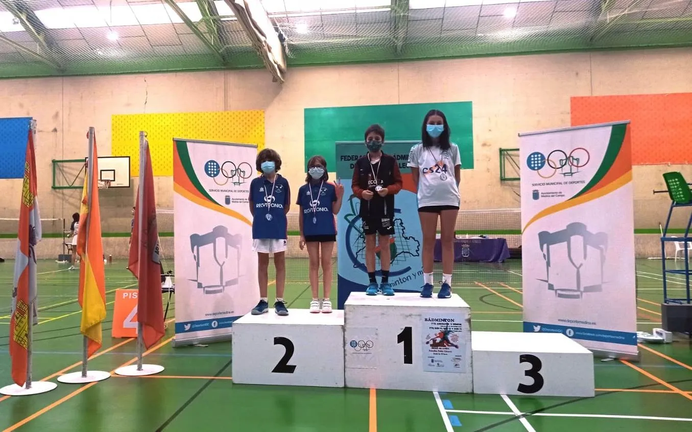 Foto 11 - Exitosa actuaci&oacute;n del b&aacute;dminton soriano en Medina del Campo