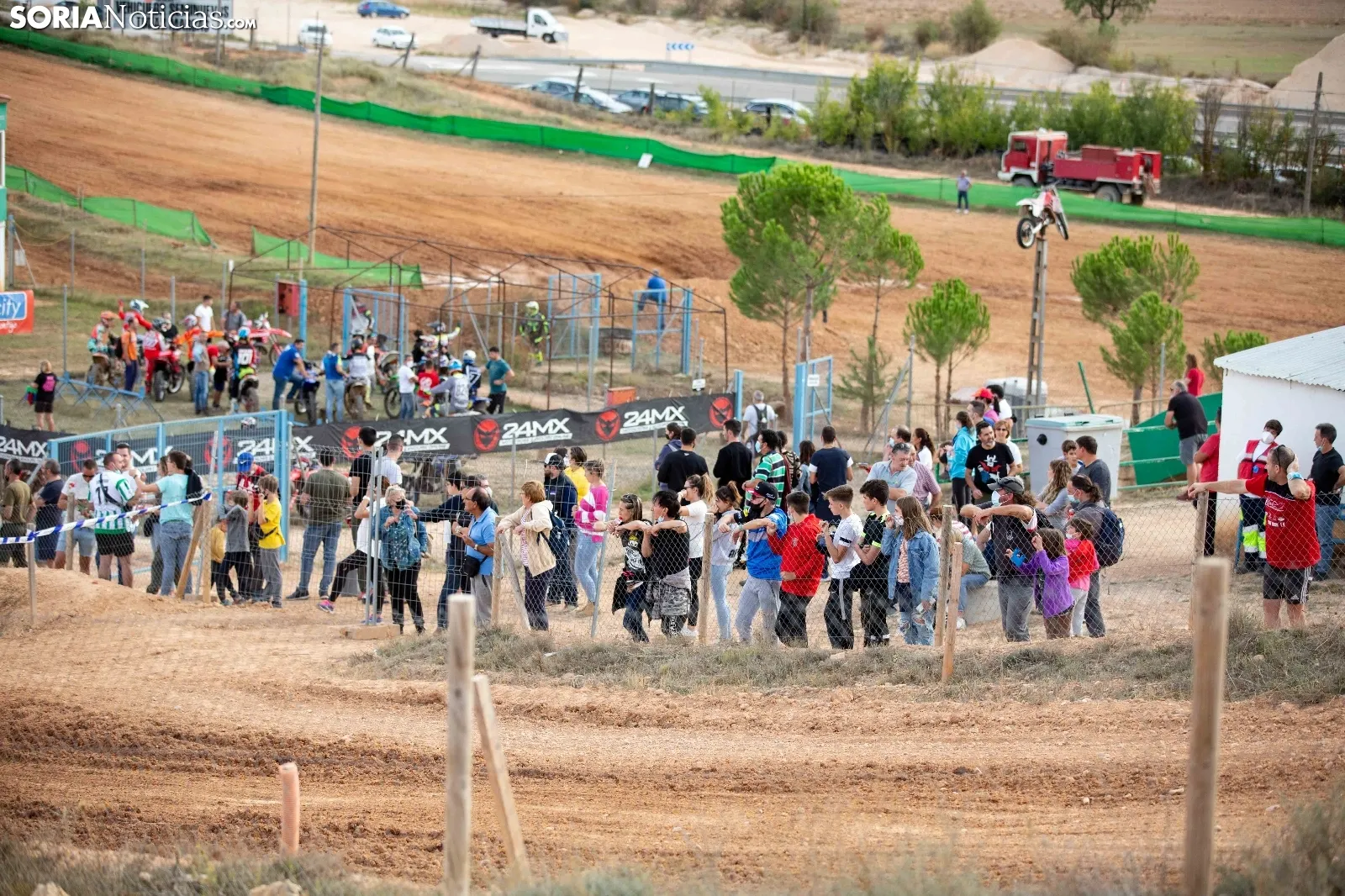 Campeonato de motocross de San Esteban / María Ferrer
