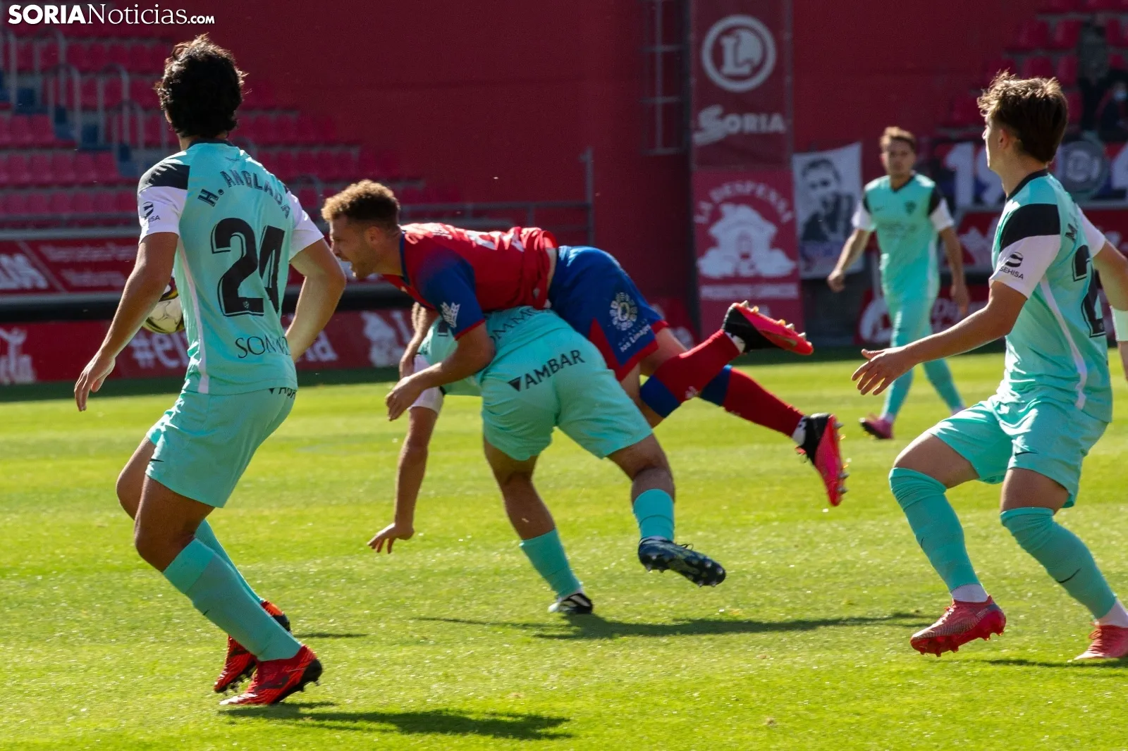 Numancia 3-1 Huesca B / María Ferrer