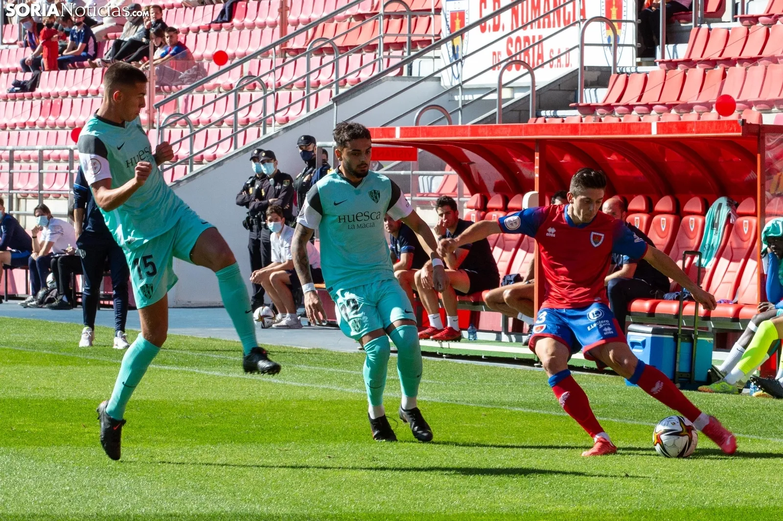 Numancia 3-1 Huesca B / María Ferrer