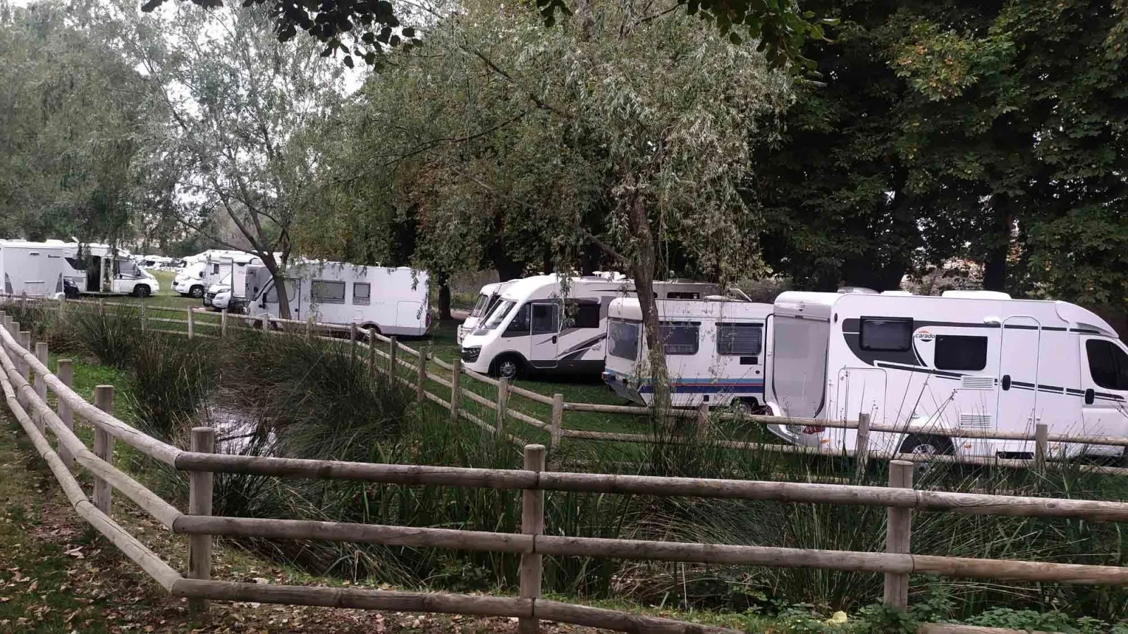 Foto 2 - La zona de autocaravanas de &Aacute;greda, como en tiempos pre pandemia