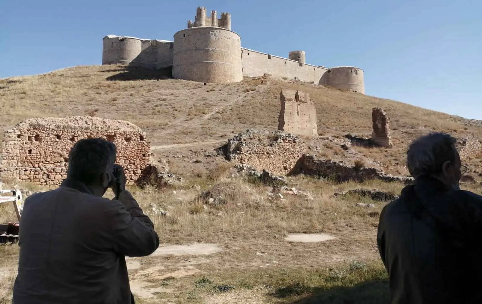 Los localizadores, en su visita a Berlanga de Duero. /Dip.