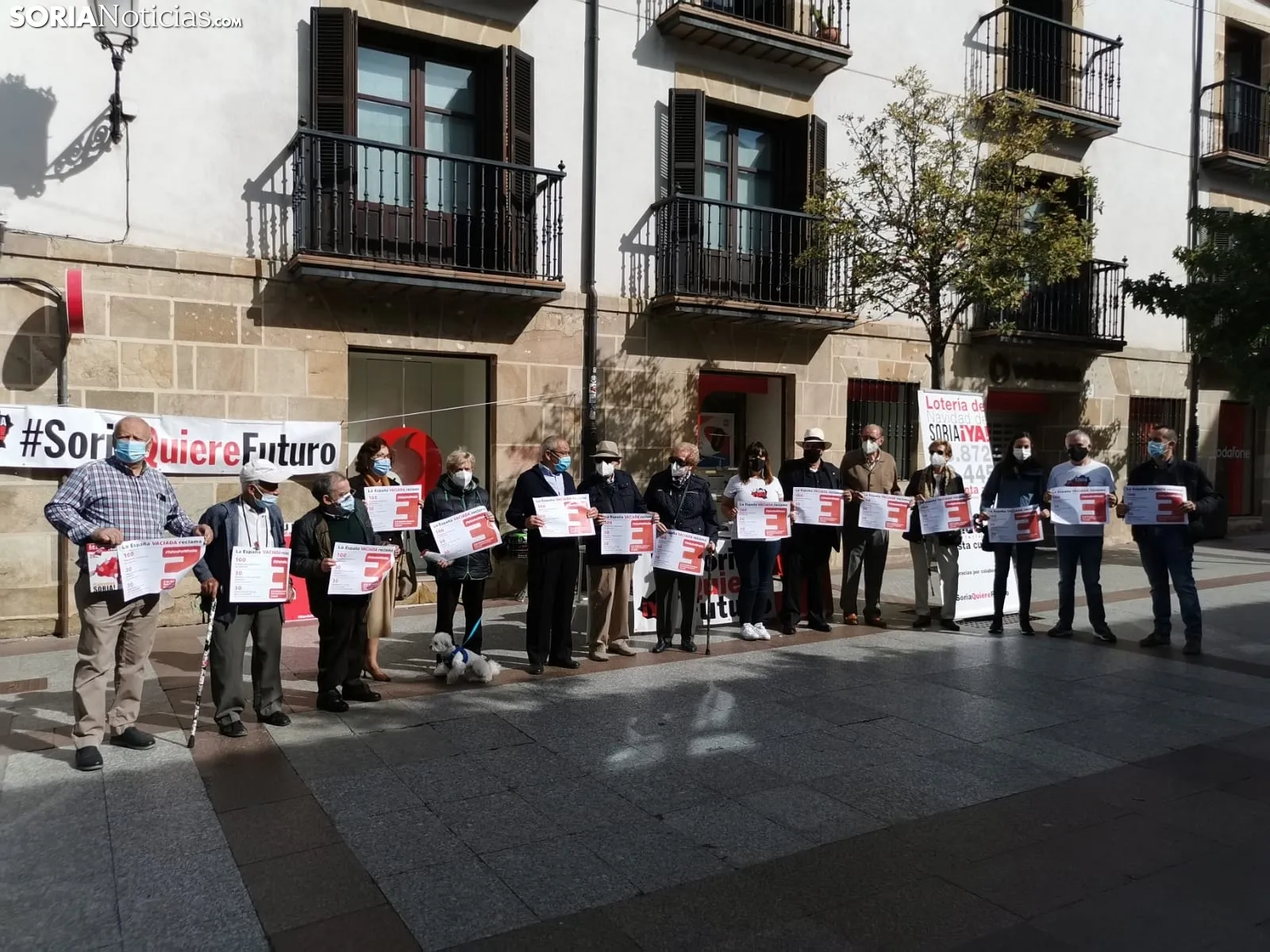 Foto 2 - Concentraci&oacute;n simb&oacute;lica de Soria &iexcl;Ya!: "Nuestra ideolog&iacute;a es Soria y los sorianos"