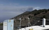Estación de medidas instalada por los investigadores del Grupo de Óptica Atmosférica (GOA) de la UVa en el centro de visitantes del volcán San Antonio. /Omaira García (AEMET)
