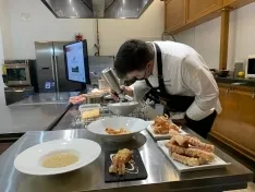 Foto 6 - El Torrezno de Soria triunfa en Valencia