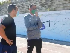 Una imagen del partido en gradas y campo este sábado. /SN