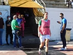 Una imagen del partido en gradas y campo este sábado. /SN