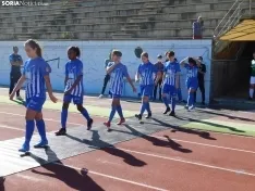 Una imagen del partido en gradas y campo este sábado. /SN