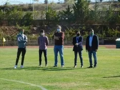 Una imagen del partido en gradas y campo este sábado. /SN