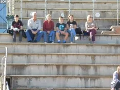 Una imagen del partido en gradas y campo este sábado. /SN
