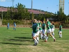 Una imagen del partido en gradas y campo este sábado. /SN