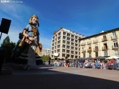 Foto 5 - FOTOS: Domingo de gigantes y cabezudos