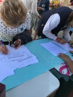Concentración en Duruelo contra el nuevo mirador de Castroviejo.