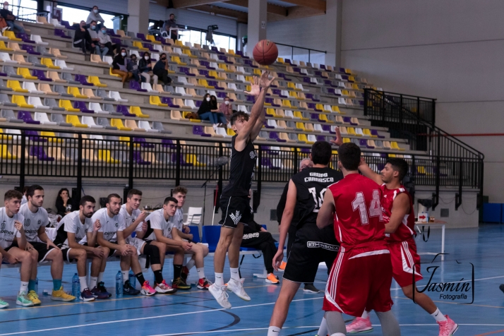 Gonzalo de Domingo eleva al CSB a lo más alto de la clasificación