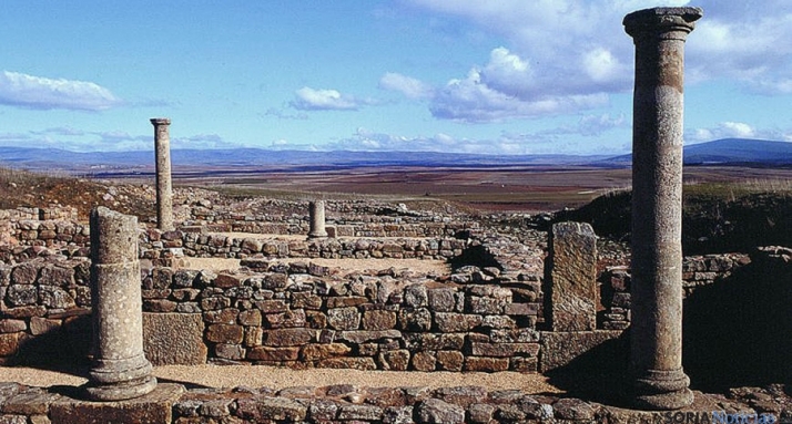 La Comisión Española de Historia Militar celebra su junta directiva en Soria visitando Numancia