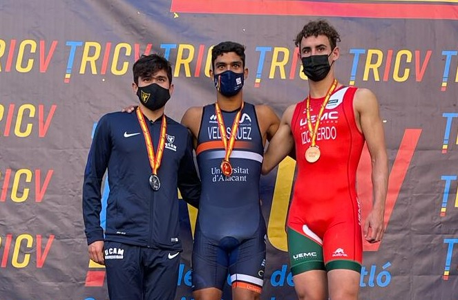 Alfonso Izquierdo, bronce en el campeonato de Espa&ntilde;a universitario de triatl&oacute;n