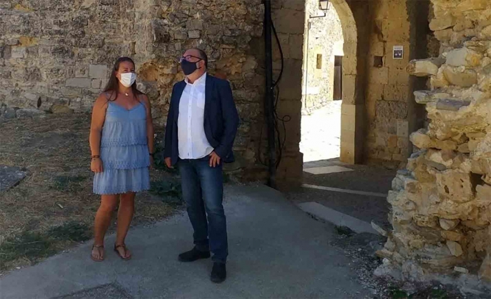 Rello reclama ampliar la señalización indicativa de la localidad en las carreteras 