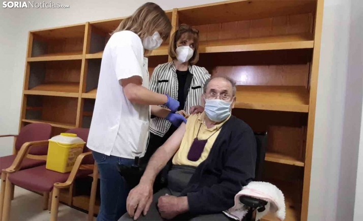 Esta semana concluye la inoculación de terceras dosis contra la COVID-19 en las residencias de mayores