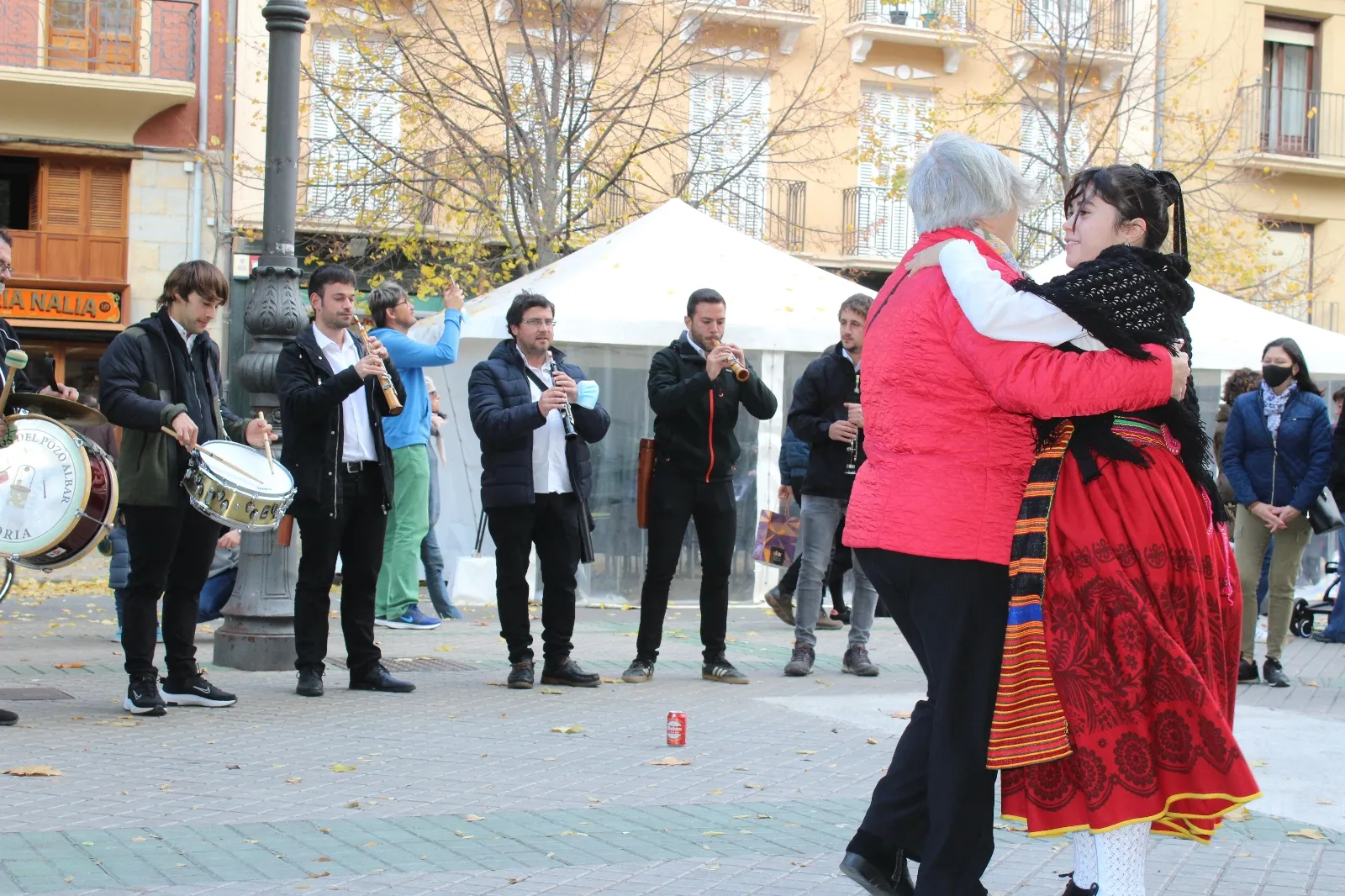 Dulzaineros sorianos en Pamplona.