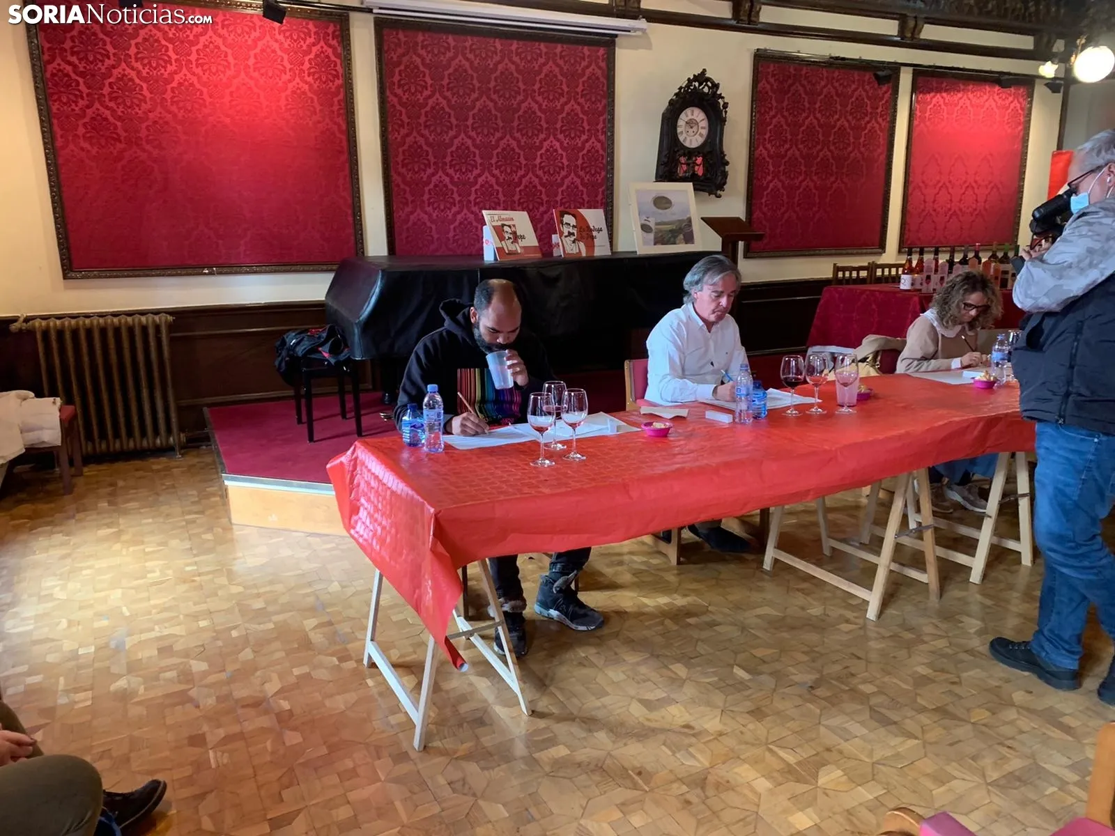 Foto 9 - Blancos y rosados, los m&aacute;s exitosos del Concurso de Vinos Caseros de Soria