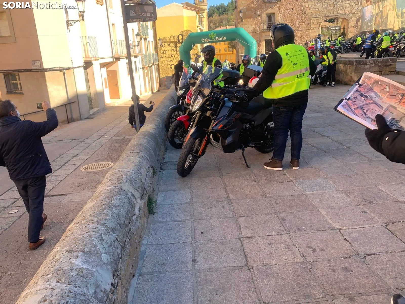 Foto 15 - Galer&iacute;a: Casi 200 motos inundan la Plaza Mayor de Soria