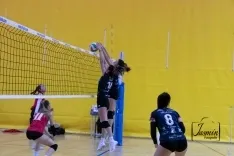 Foto 5 - El senior femenino del Sporting Santo Domingo debuta en Soria