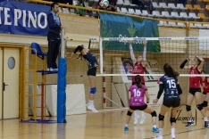 Foto 4 - El senior femenino del Sporting Santo Domingo debuta en Soria