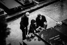 Jornada previa de Todos Los Santos en el Cementerio de Soria./ Fotos: Viksar Fotografía.