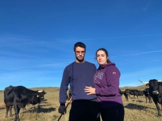 Alejandro y Silvia, ganaderos en Tierras Altas.