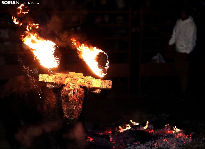 El único toro de fuego de Castilla y León cita de nuevo a Medinaceli con la historia