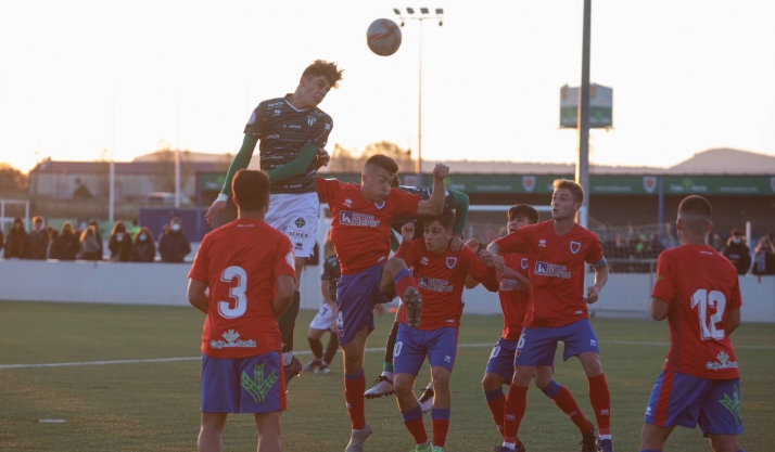 Tercera derrota consecutiva para el Numancia B y tropezón del Almazán a domicilio 