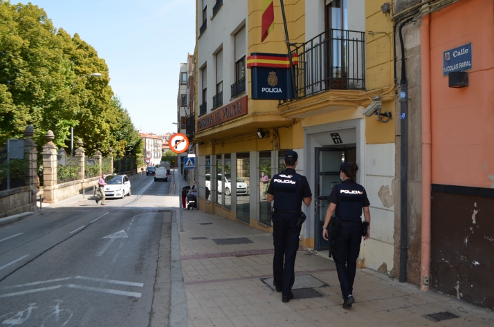 Detenidos en Soria dos jóvenes por agredir y robar a otro chico en la puerta de su centro educativo