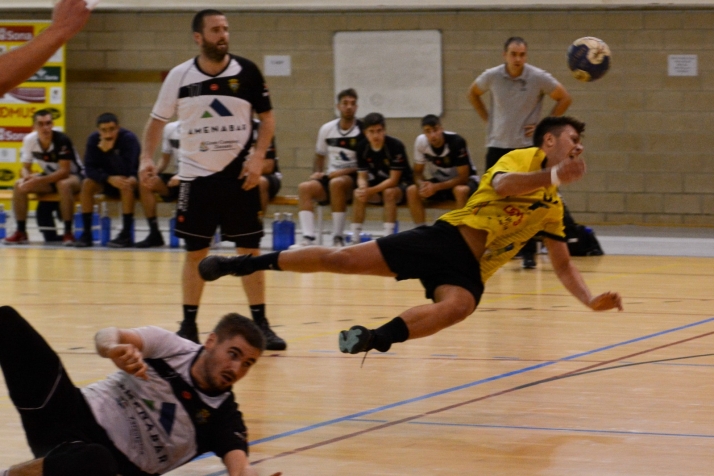 El BM Soria se mantiene sexto de su grupo