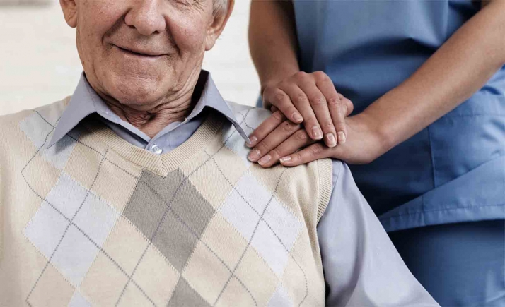 Se requiere persona para cubrir un puesto de auxiliar de enfermería en Ólvega