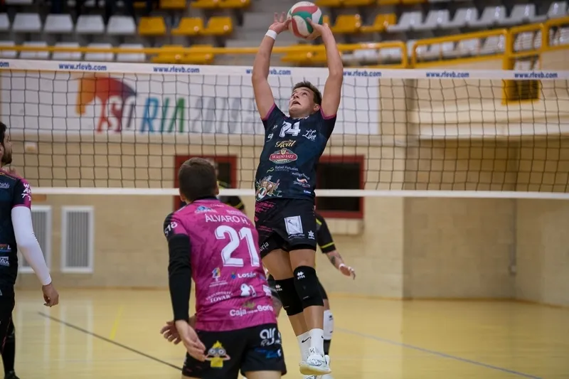 Foto 10 - Pleno de victorias para los equipos senior del Sporting Santo Domingo