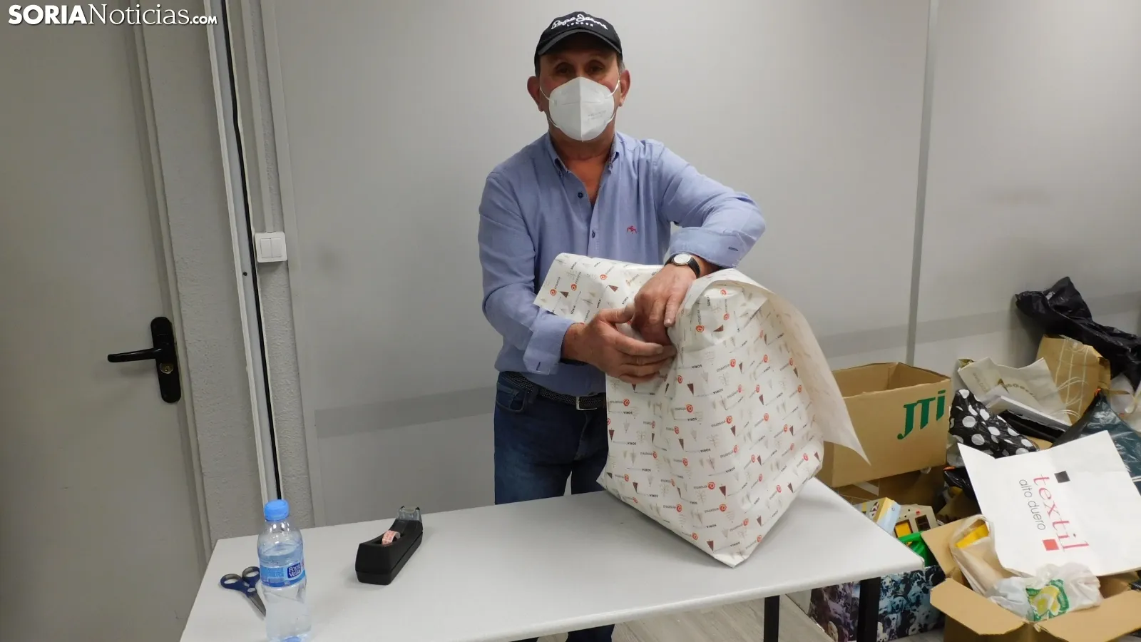 Foto 10 - Los sorianos responden al llamamiento de Ensenia y Soria Noticias con m&aacute;s de 1.500 juguetes