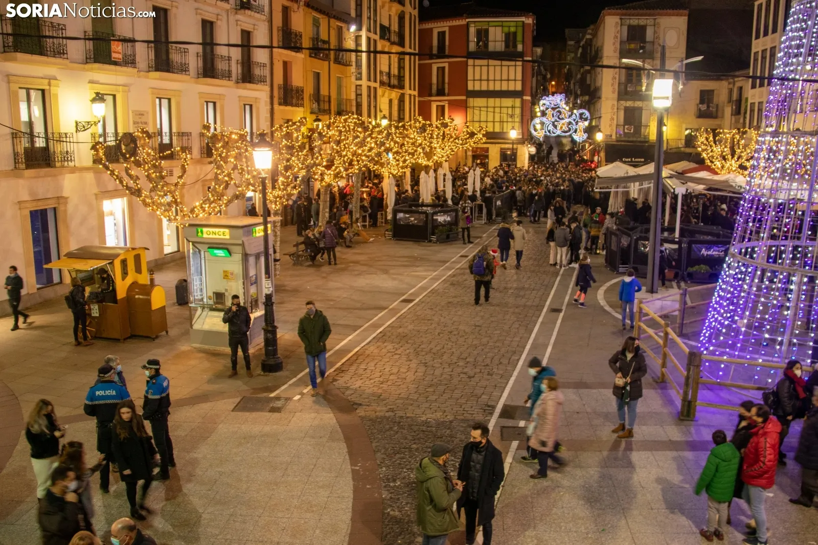 Foto 10 - Galer&iacute;a: La Champanada vuelve a reunir a los sorianos antes de Nochebuena