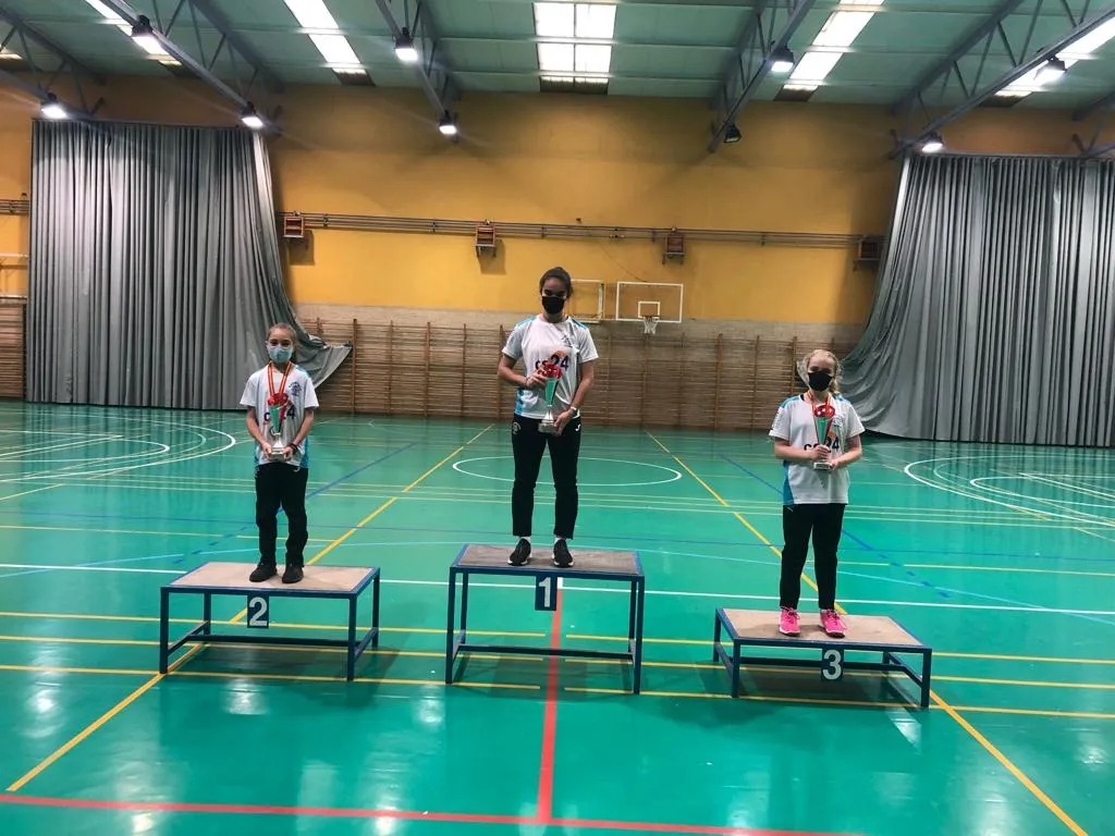 Foto 2 - Ya se conocen los vencedores del Provincial de b&aacute;dminton