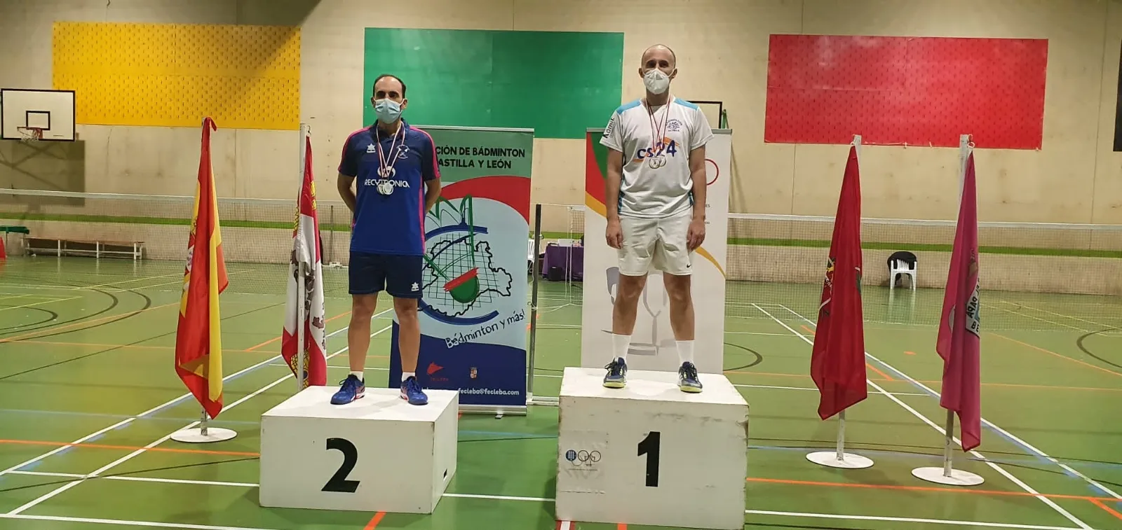 Foto 2 - Buen bagaje de medallas para el B&aacute;dminton Soria-CS24 