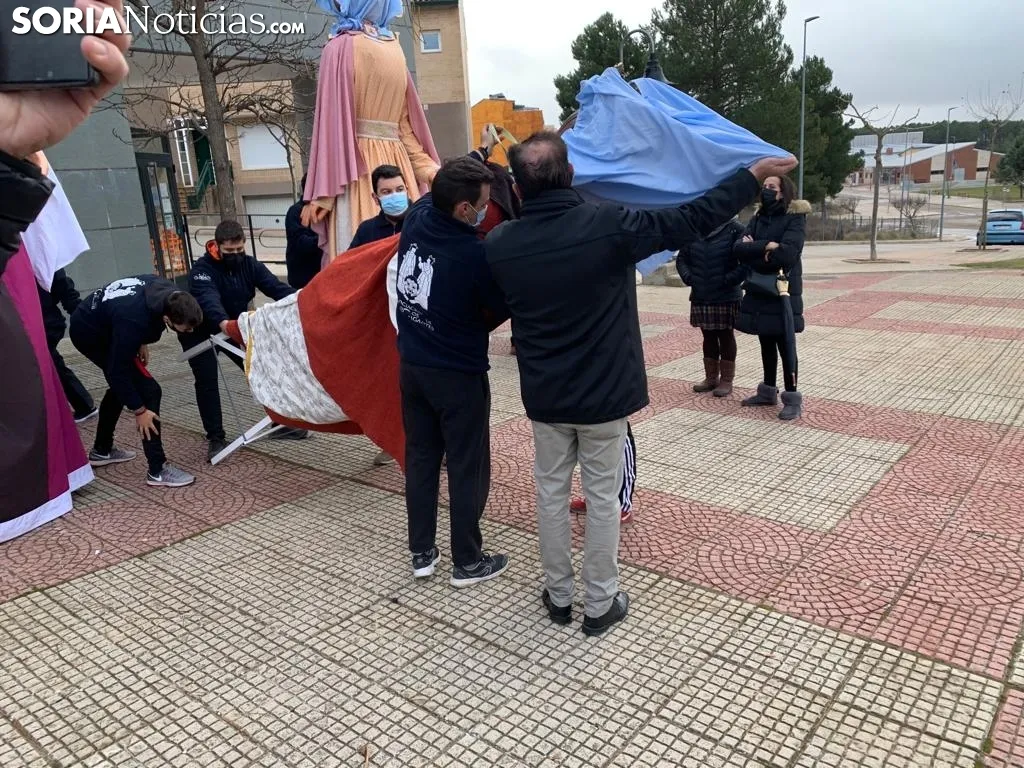 Foto 11 - Golmayo presenta a sus nuevos cuatro gigantes &ldquo;hist&oacute;ricos&rdquo;