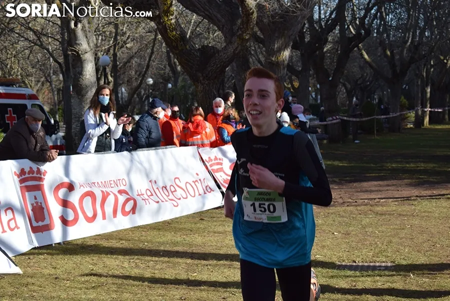 Foto 16 - Galer&iacute;a: cientos de atletas en el VIII cross escolar y popular de la Dehesa