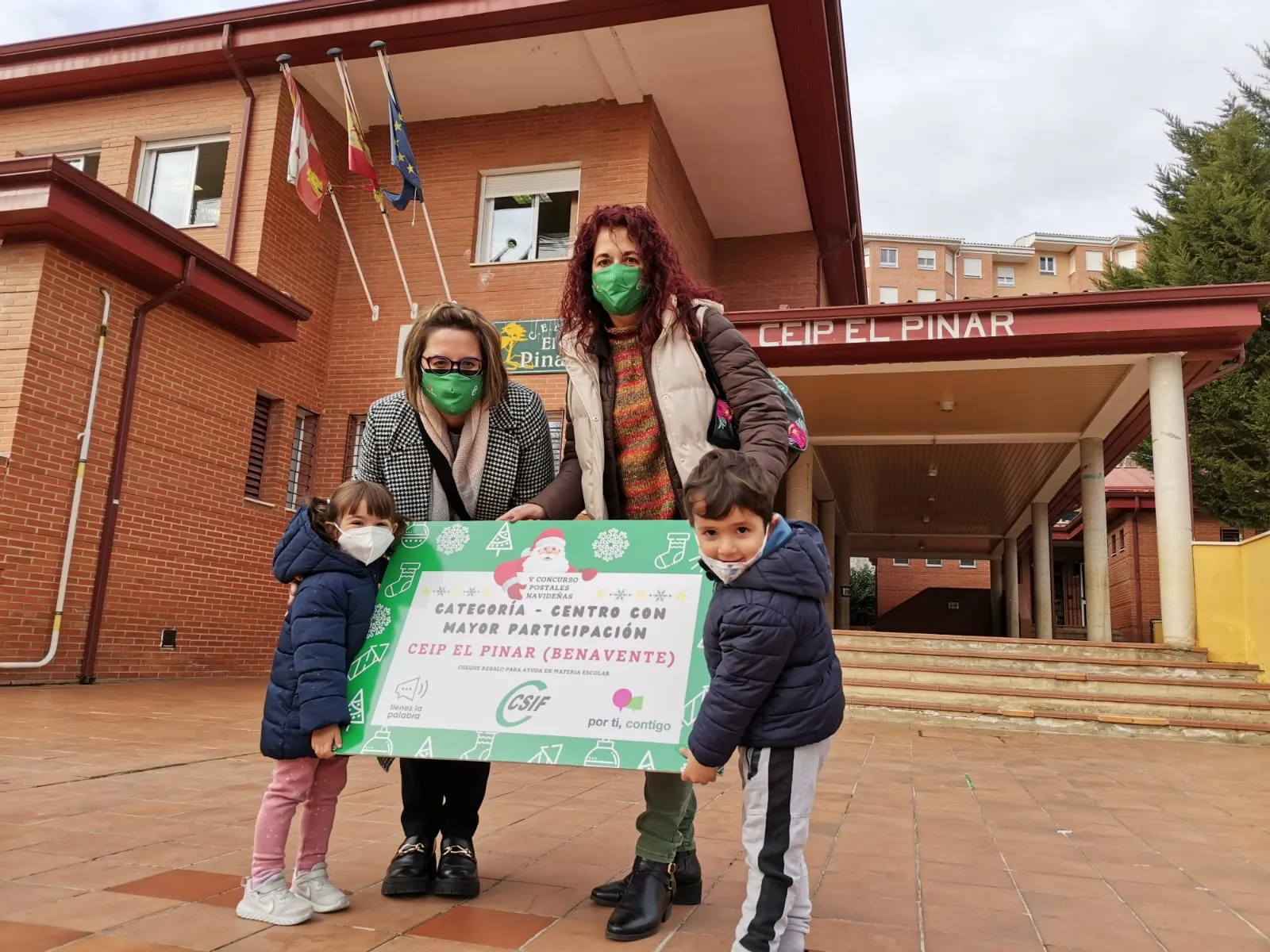 Foto 2 - Una alumna del CEIP Fuente del Rey, premiada en el concurso navidelo de CSIF