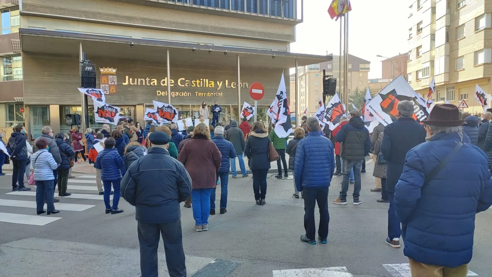 Concentración de Soria ¡Ya! ante la Delegación Territorial de la Junta. /MAUDIOVISUALES