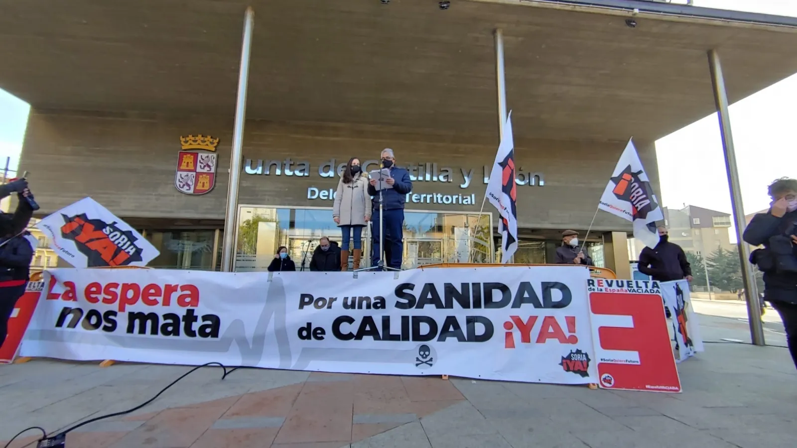 Concentración de Soria ¡Ya! ante la Delegación Territorial de la Junta. /MAUDIOVISUALES