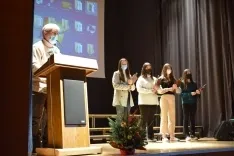 Foto 3 - El Burgo arranca su navidad con los cinco sentidos