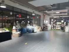 Foto 3 - El Mercado Municipal de Soria acoge un mercadillo en su interior