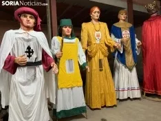 Foto 4 - Golmayo presenta a sus nuevos cuatro gigantes &ldquo;hist&oacute;ricos&rdquo;