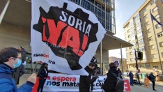 Concentración de Soria ¡Ya! ante la Delegación Territorial de la Junta. /MAUDIOVISUALES