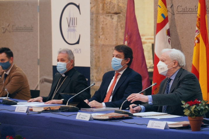 Mañueco asiste a la reunión del patronato de la Fundación VIII Centenario Catedral de Burgos